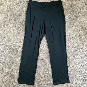 L.L. Bean Women's Straight Leg Black Knit Elastic Waist Pant - Black, Medium